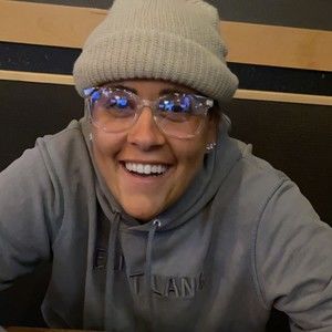 Meet your Posher, Helen